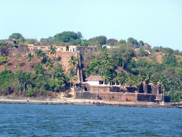 fort-reis-magos